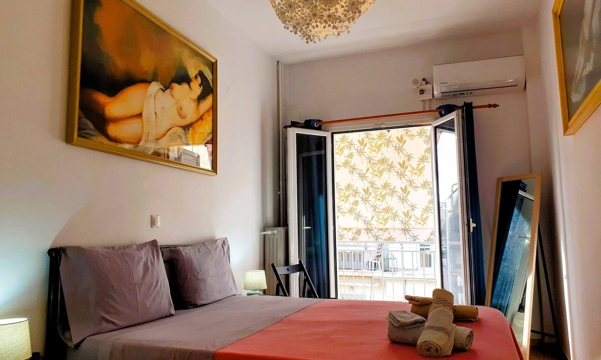 Kerameikos Apartment | ENTIRE APARTMENT it's everything you need for exceptional stay like your HOME