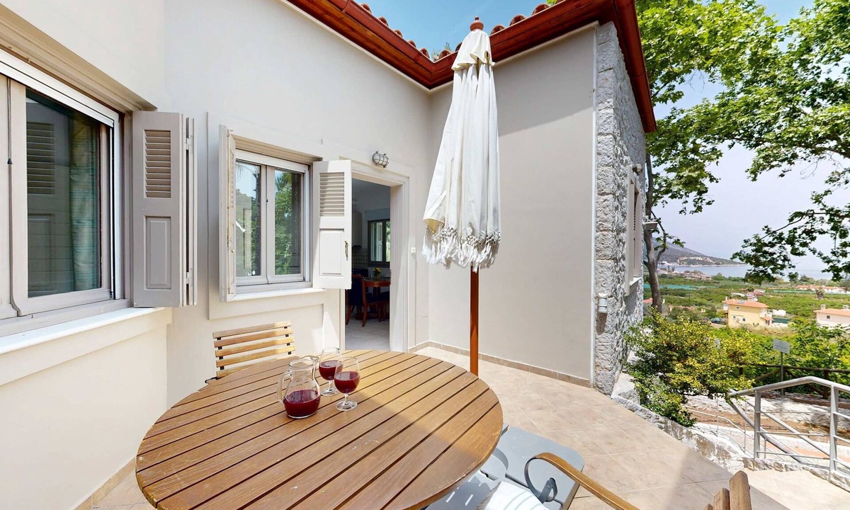 Melissopetra House | Epidavros Villas - Dafni Stone & Garden Retreat