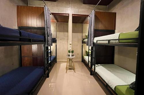 Ubud City-Centre Hostel | Eva & Han