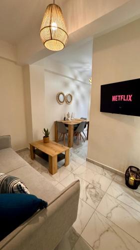 Nea Chalkidona Apartment | Eva’s home