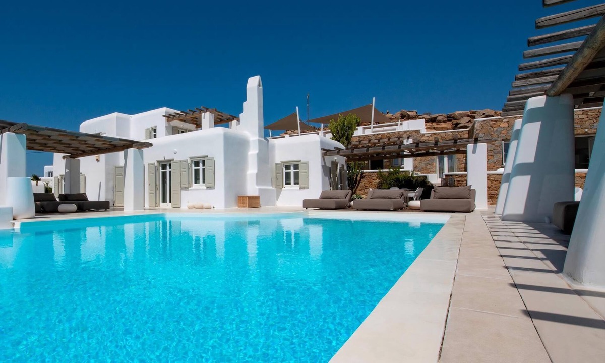 Tourlos Villa | Excellent Tourlos Villa | 8 Bedrooms | Villa Opal | Stunning Sea and City Views
