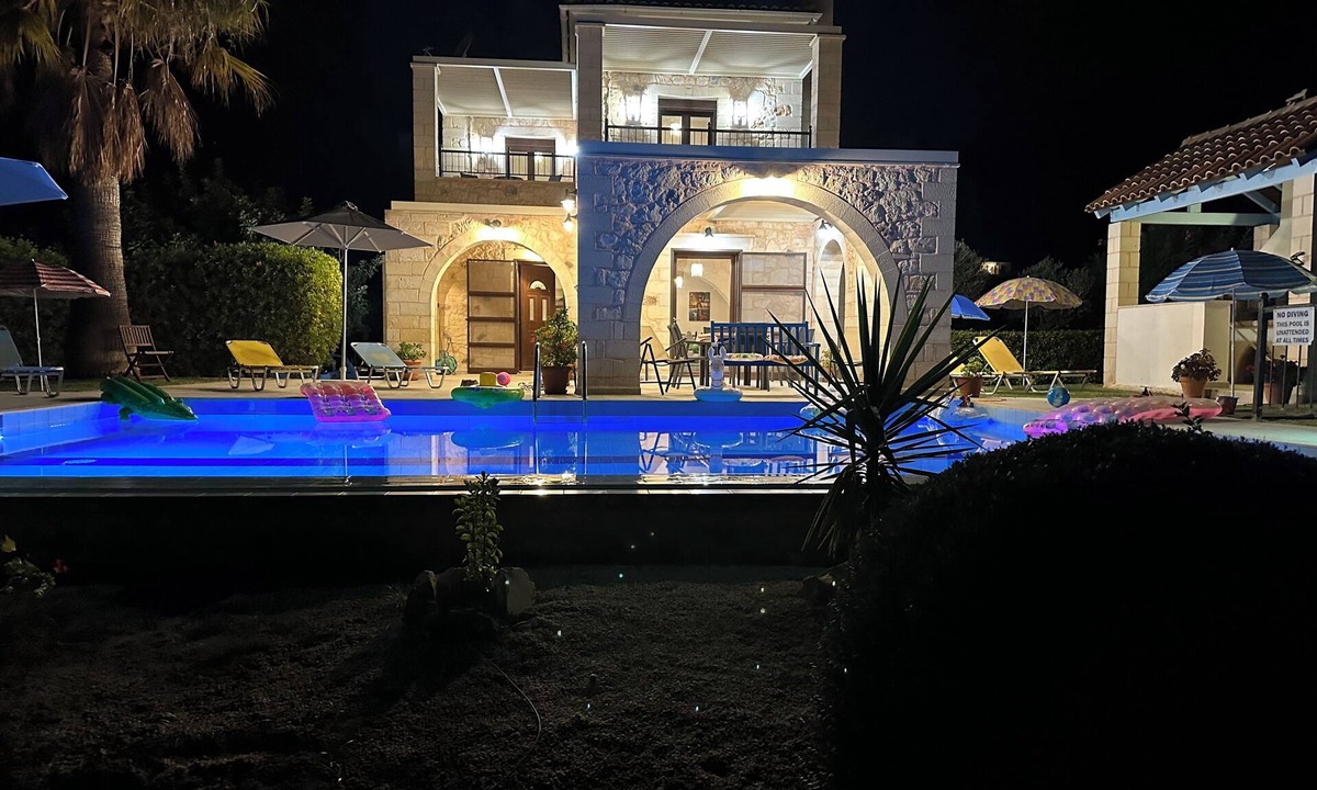Likotinarea Villa | Exclusive Villa with stunning, Sea and White Mountains Views and Internet access