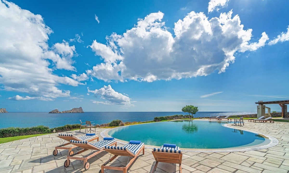 Sitia Villa | Exquisite Crete Villa | Villa Eirene | 5 Bedrooms | Panoramic Sea Views