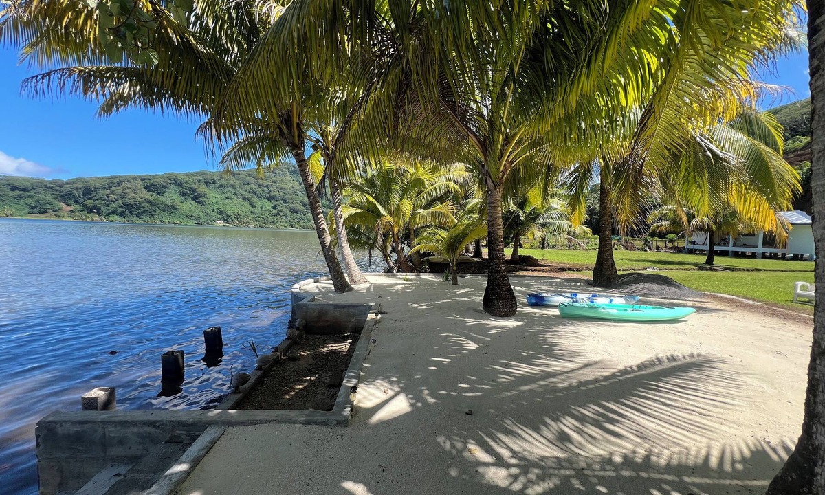 Teahupoo Cabin | Fare Mama Rota