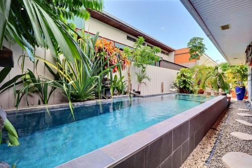Papeete House | Fare Nãhina - 2 Bedrooms - City Center - Swimming Pool
