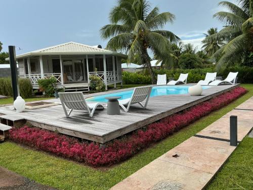 Teahupoo Hotel | FARE VAVAE