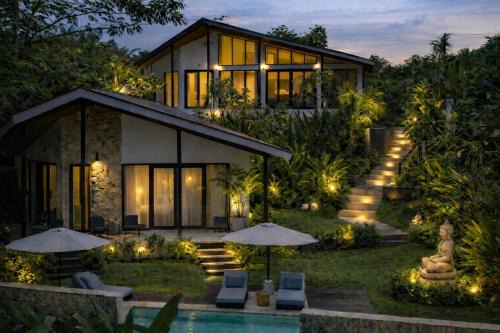 Kedewatan Villa | Four Bedroom Luxury Villa Laya