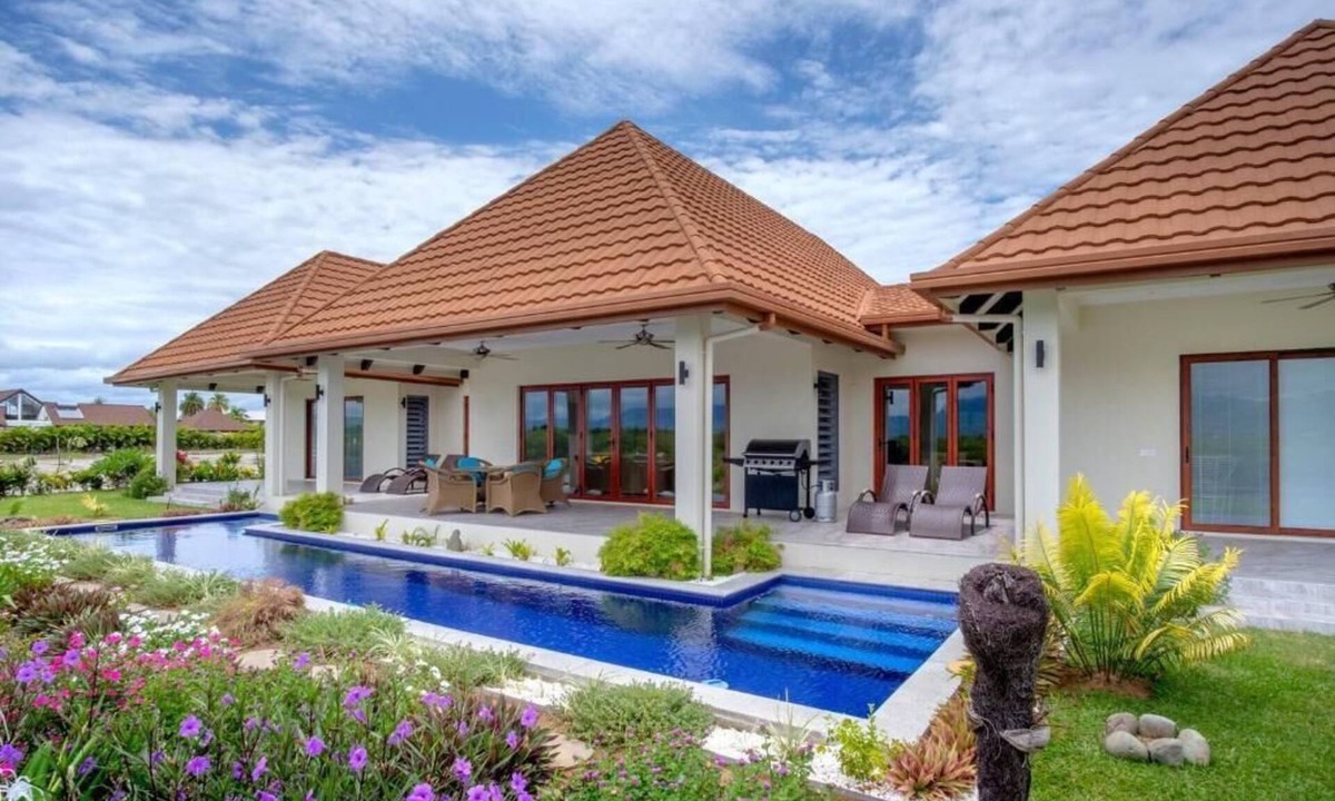 Nadi Villa | Four Bedroom Riverfront Villa 79/4