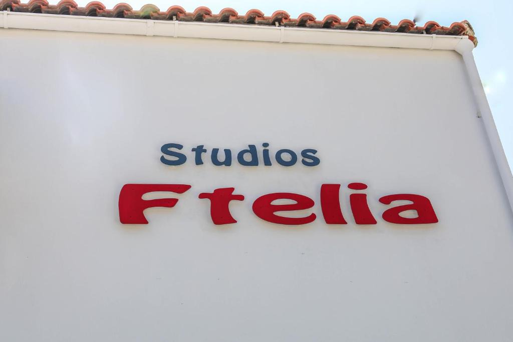Skiathos Town Apartment | Ftelia Studios