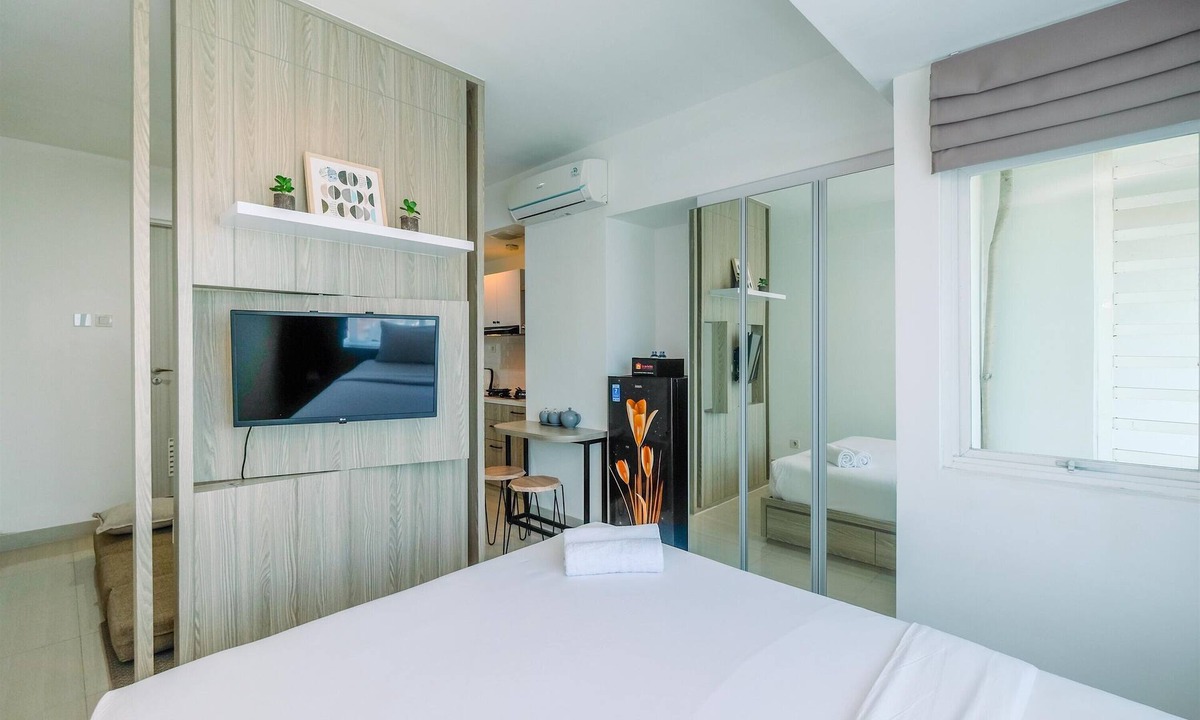 Pekayon Jaya Apartment | Fully Furnished With Comfy Design Studio Grand Kamala Lagoon Apartment