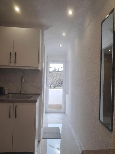 Agios Pavlos Apartment | Funky, cute flat close t center
