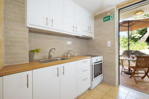 Galatas House | Galatas Maisonette