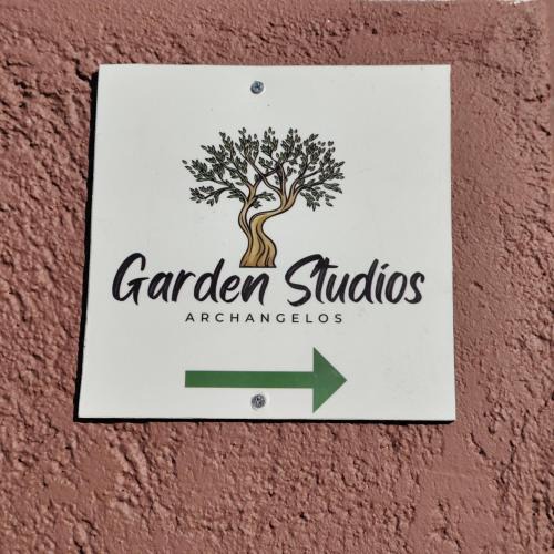 Archangelos House | Garden Studios N3