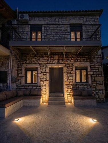 Kalamos Apartment | Geamare Studios