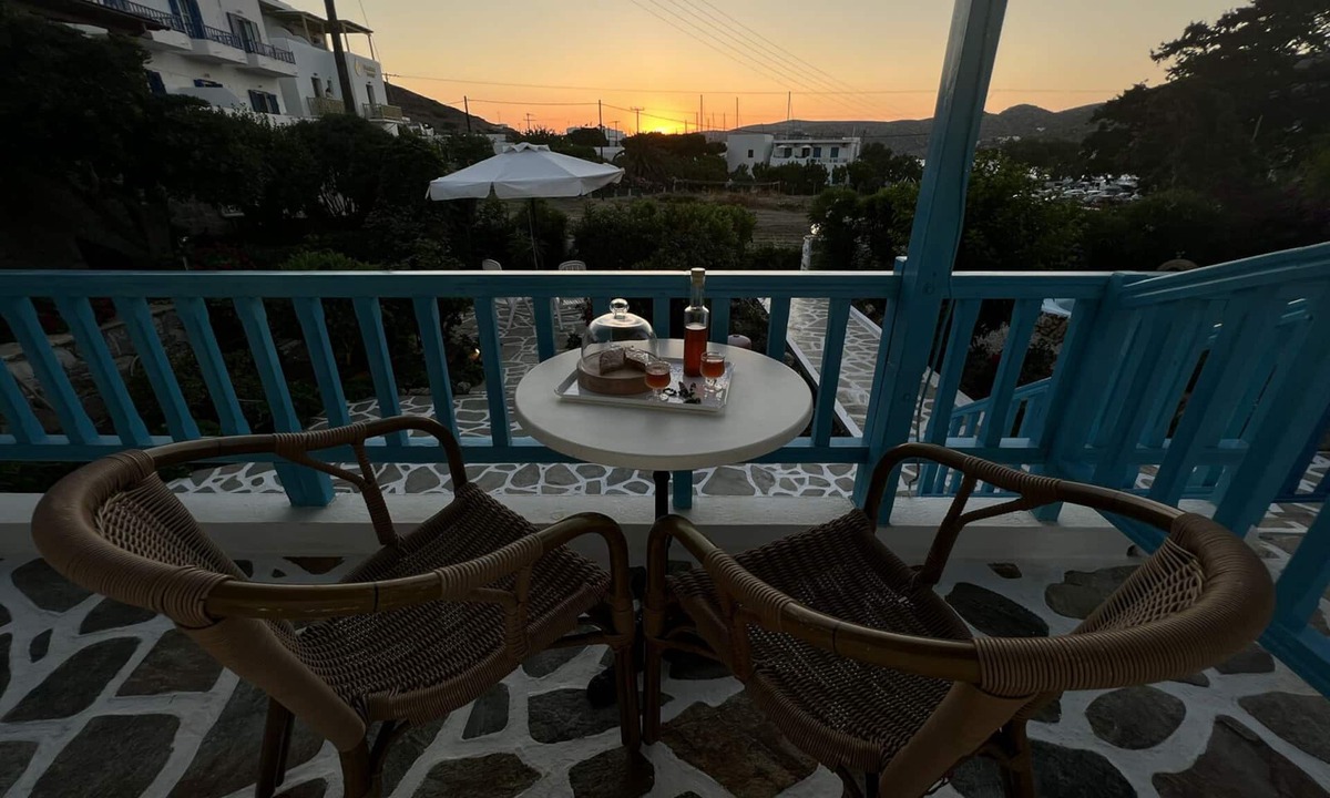 Katapola Hotel | Georgia Studios