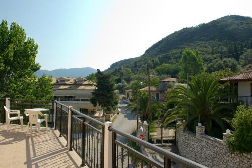 Vassiliki Apartment | Geroulis Stefanos Studios