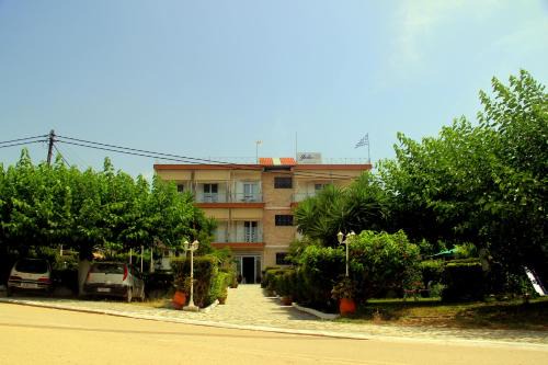 Arcoudi Apartment | GIOTA ROOMS