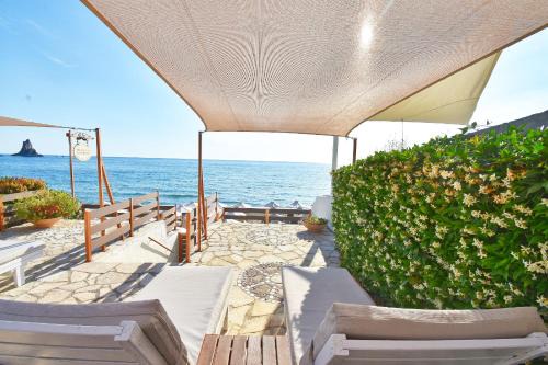 Agios Gordios House | Glorious Sunset & Sea View Studio Mariastella 5