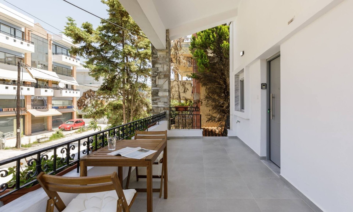 Perea Apartment | Glow Apartments