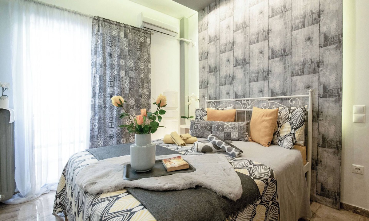 Aigaleo Apartment | Golden Aurora - Modern Apartment in Egaleo/Athens