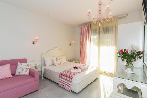 Chrisi Ammoudia Apartment | Golden Blue Studios