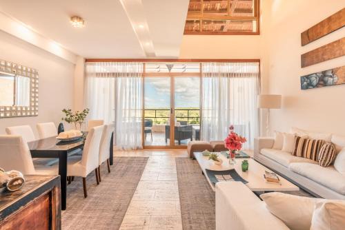 Los Altos Apartment | Golf View Apt at Casa De Campo