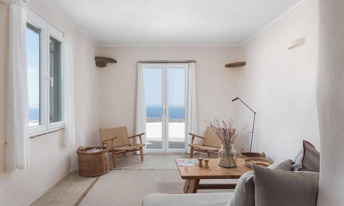 Tinos Town Hotel | Green 3, Morfes Luxury Apartments