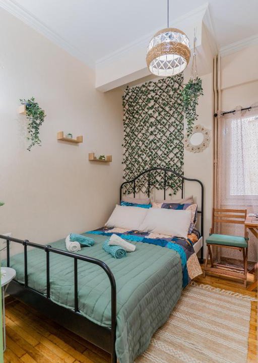 Pangrati Apartment | Green boho apartment