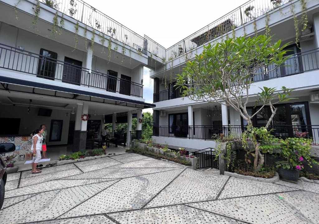 Bukit Hotel | Green Hill Inn