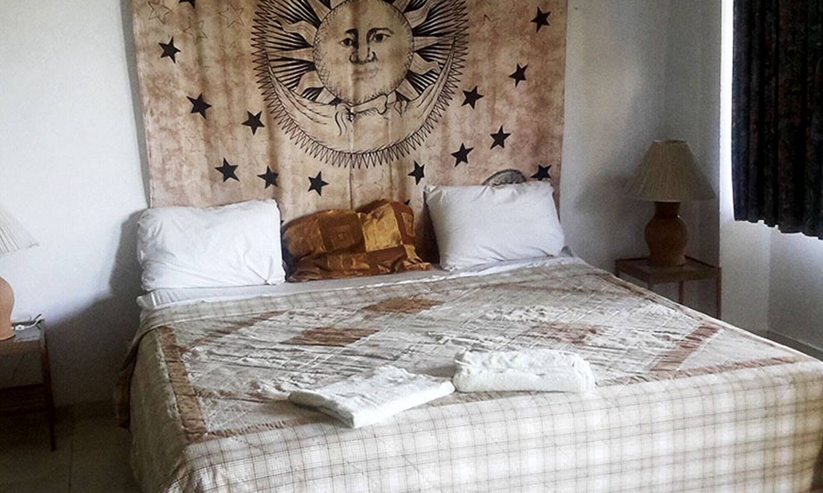 Los Charamicos Apartment | Guest-friendly budget room near Sosua beach