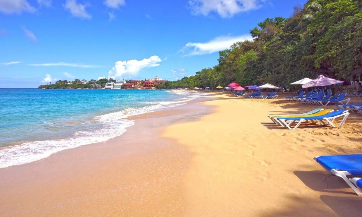 Villas Ana Maria Apartment | Guest-friendly studio in downtown Sosua, pool/TV/Wi-Fi, free housekeeping