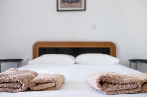 Faliraki Apartment | Haniotis Studios