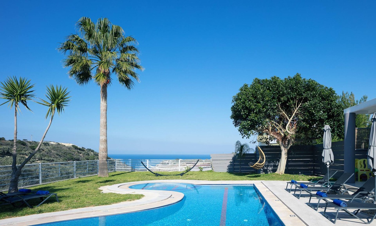 Rethymno Villa | Heated pool, kids pool, gorge and sea views!