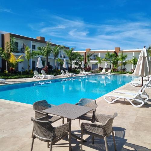 Boca Chica Villa | Hermosa townhouse boca paraíso
