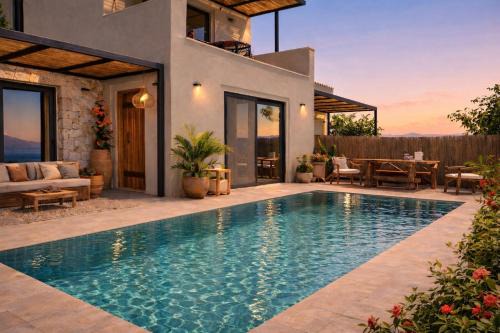 Ratzakli House | Hilaritas Sea View Suites in Kefalonia with Private Pool and Jacuzzi