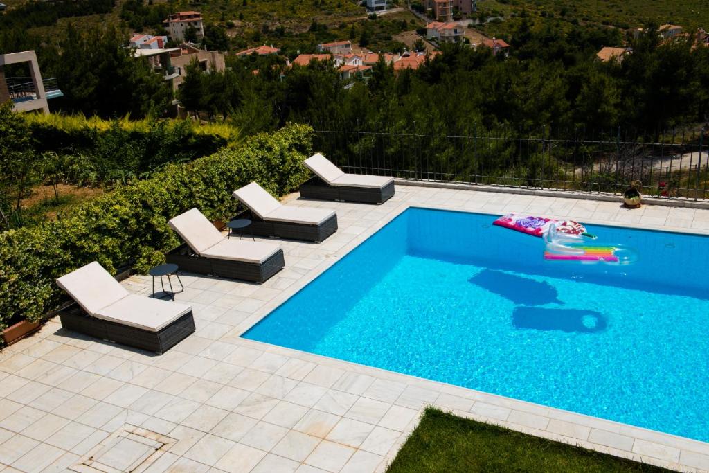 Dasamari Villa | Hillside Villa