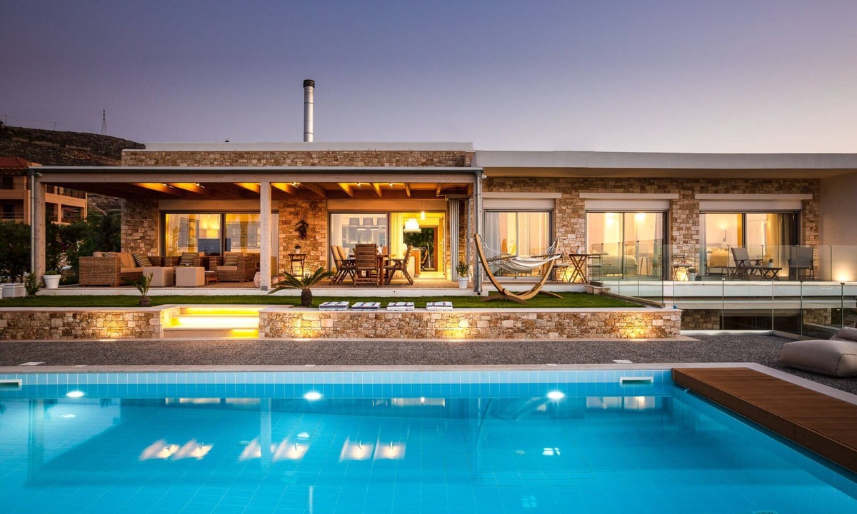 Vathianos Kampos Villa | Hilltop 6-BR Villa Heated Pool & Sauna