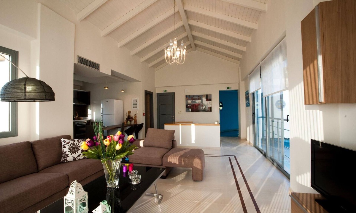 Nopigia House | holiday home "Villa Pounentes" with private pool