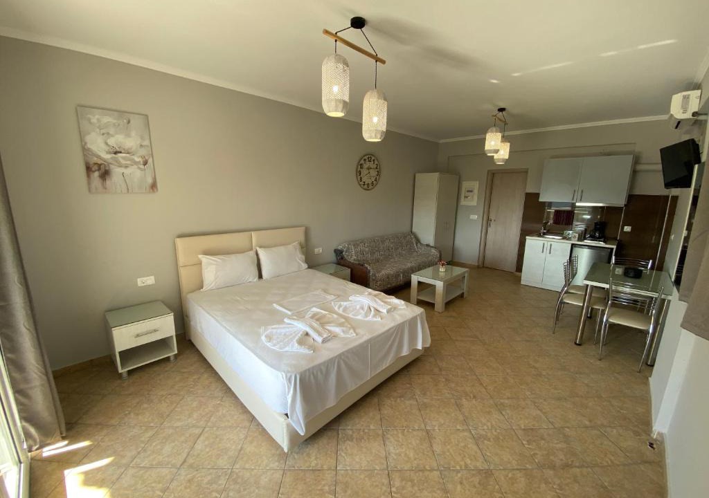 Agia Kiriaki Apartment | Home Apartments