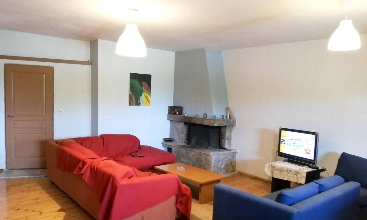Paradise Beach House | Homerez - Spacious house near the beach and the terrace