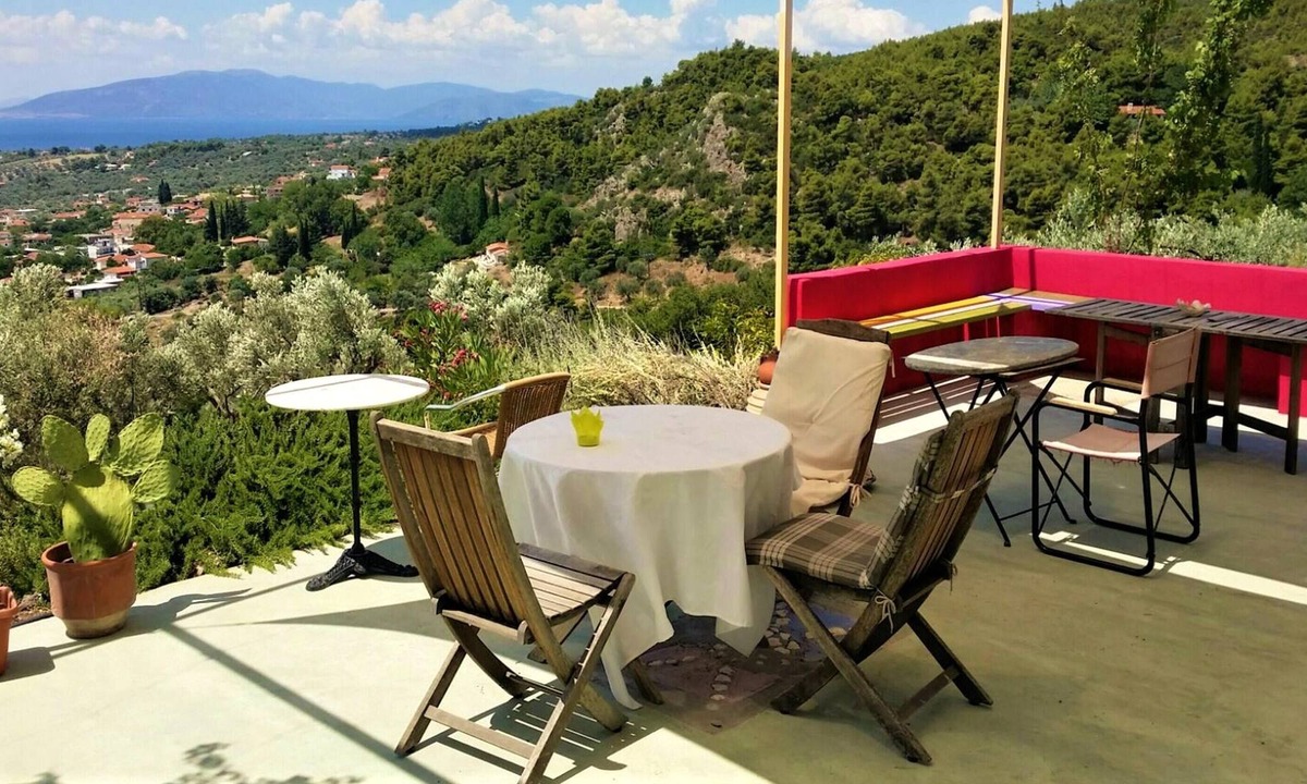 Dirfys-Messapia Villa | Homerez - Spacious villa with sea view and balcony