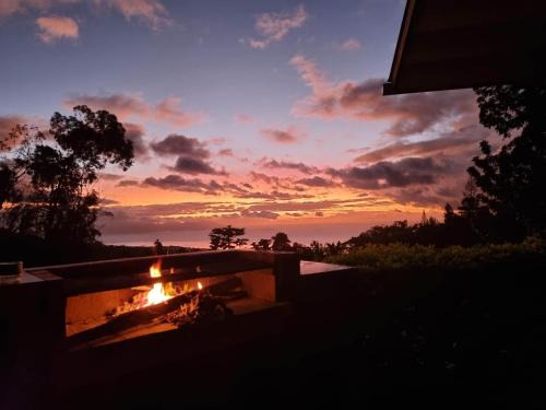 Pirae Villa | Horizon Hill Villa