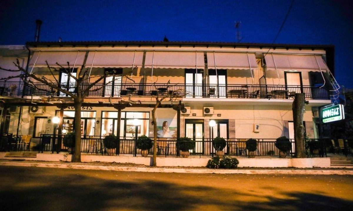 Loutra Ypatis Hotel | Hotel Anixis