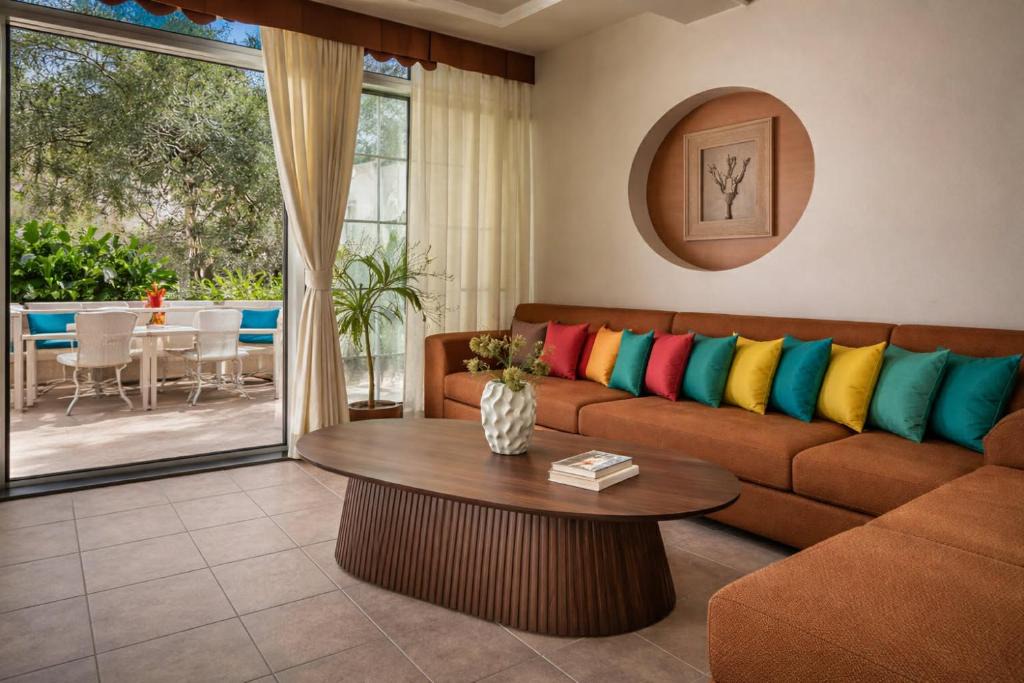 Adamas Hotel | Hotel Dionysis Studios