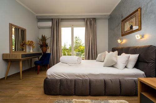 Decentralized Administration of Macedonia and Thrace Hotel | Hotel Epavlis