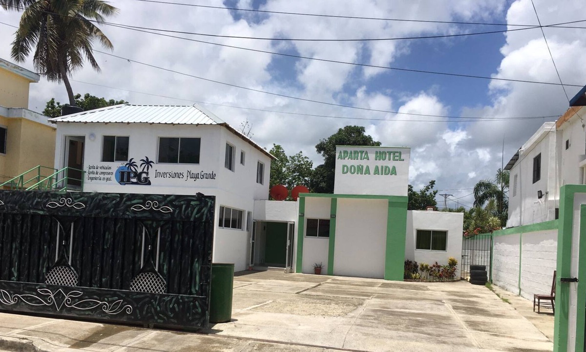 Barrio El Hospital House | Hotel located minutes walking distance from the beach.