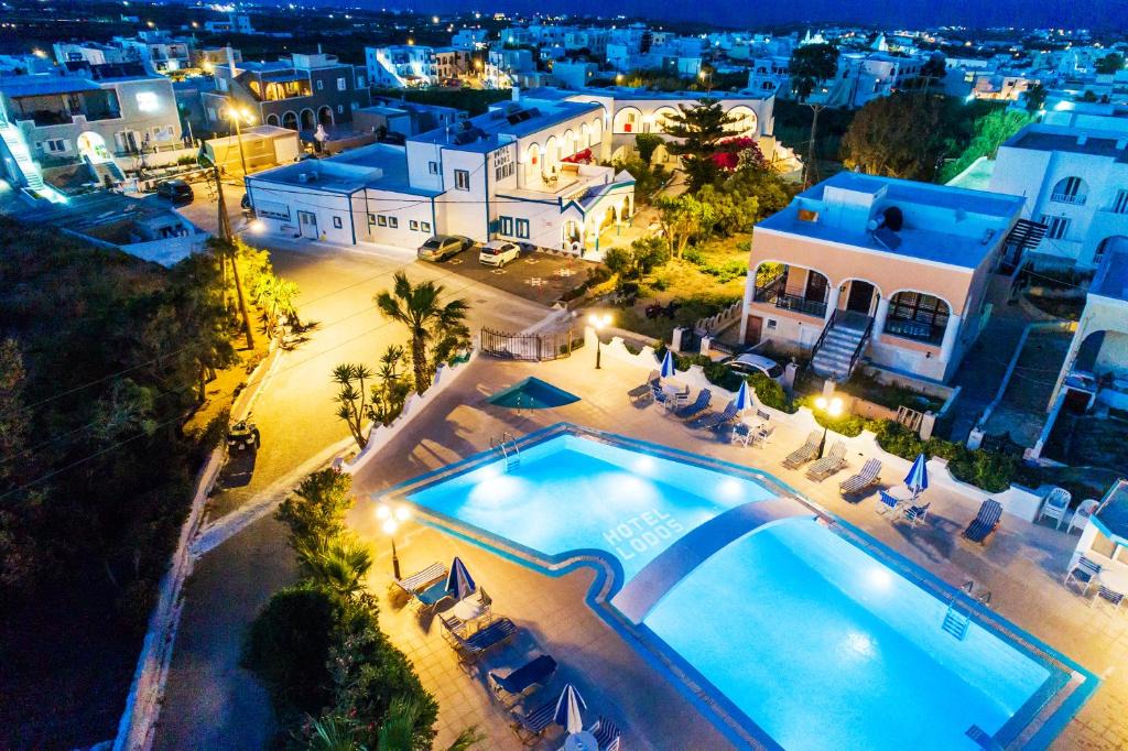 Fira Hotel | Hotel Lodos