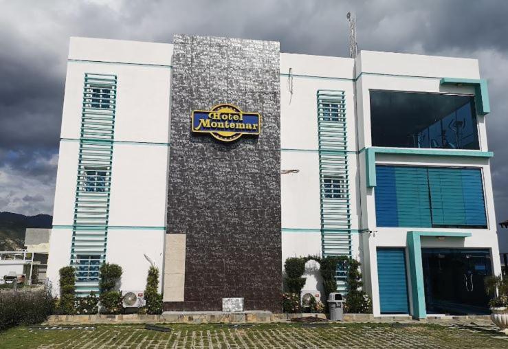 Azua Hotel | Hotel Monte Mar