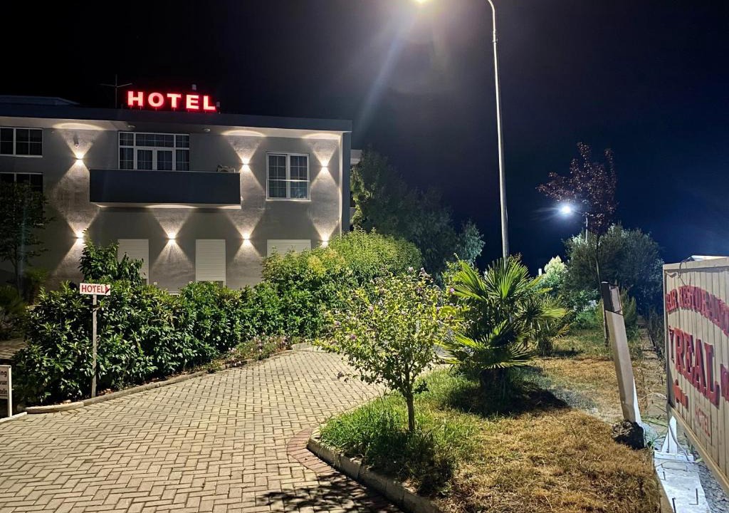 Lezhe Hotel | Hotel Real