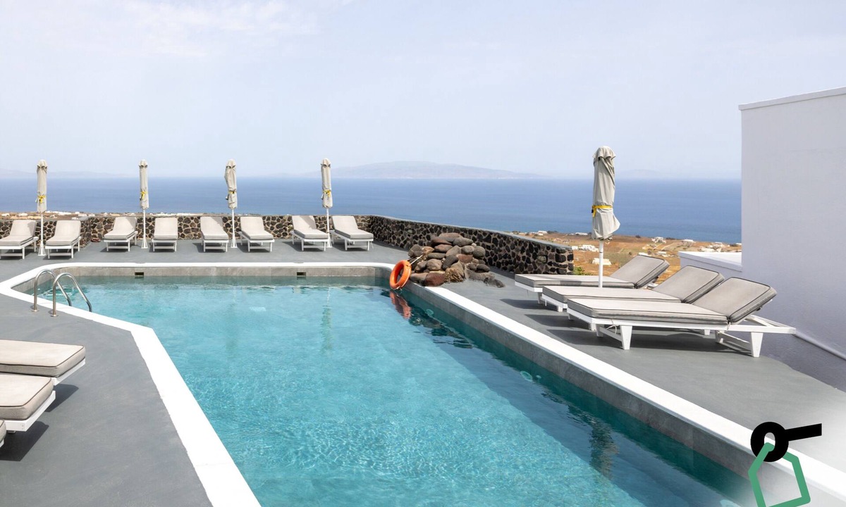 Finikia Hotel | Hotiday Santorini Sea View